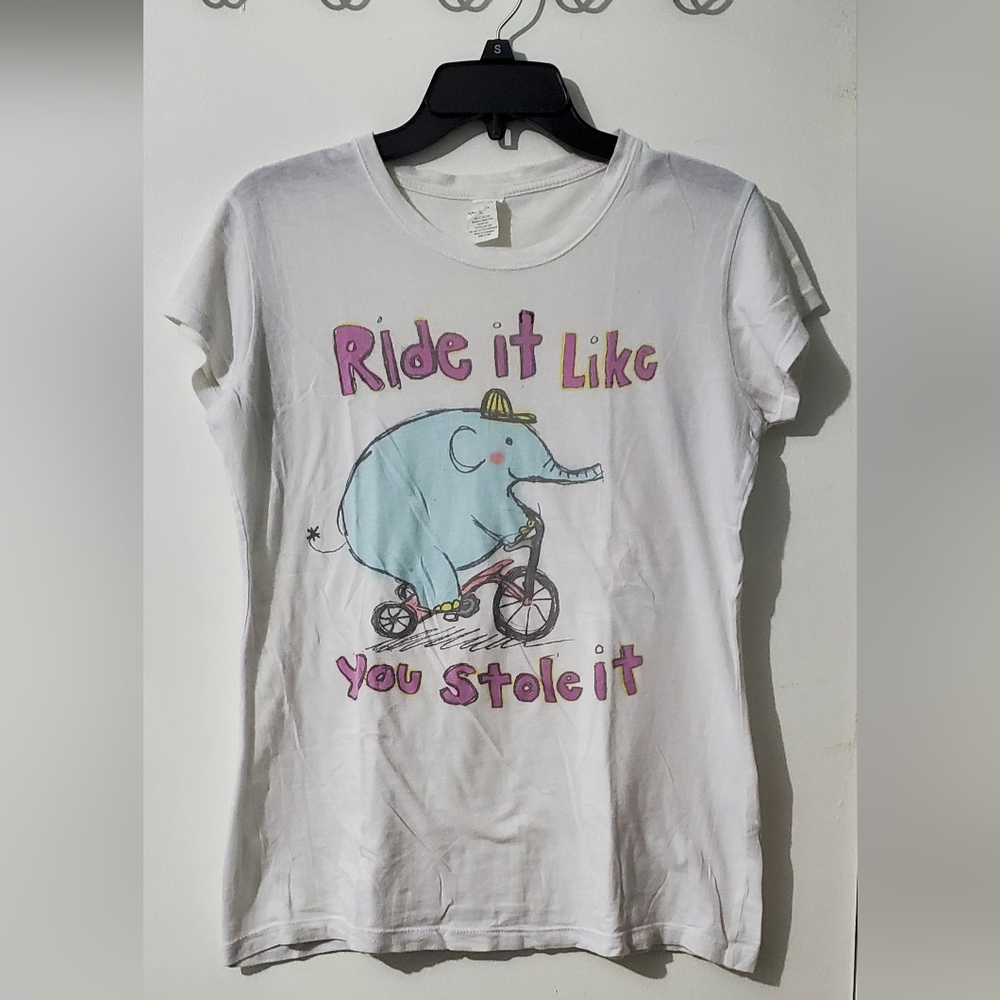 Hybrid Tees juniors graphic tee in very good condition